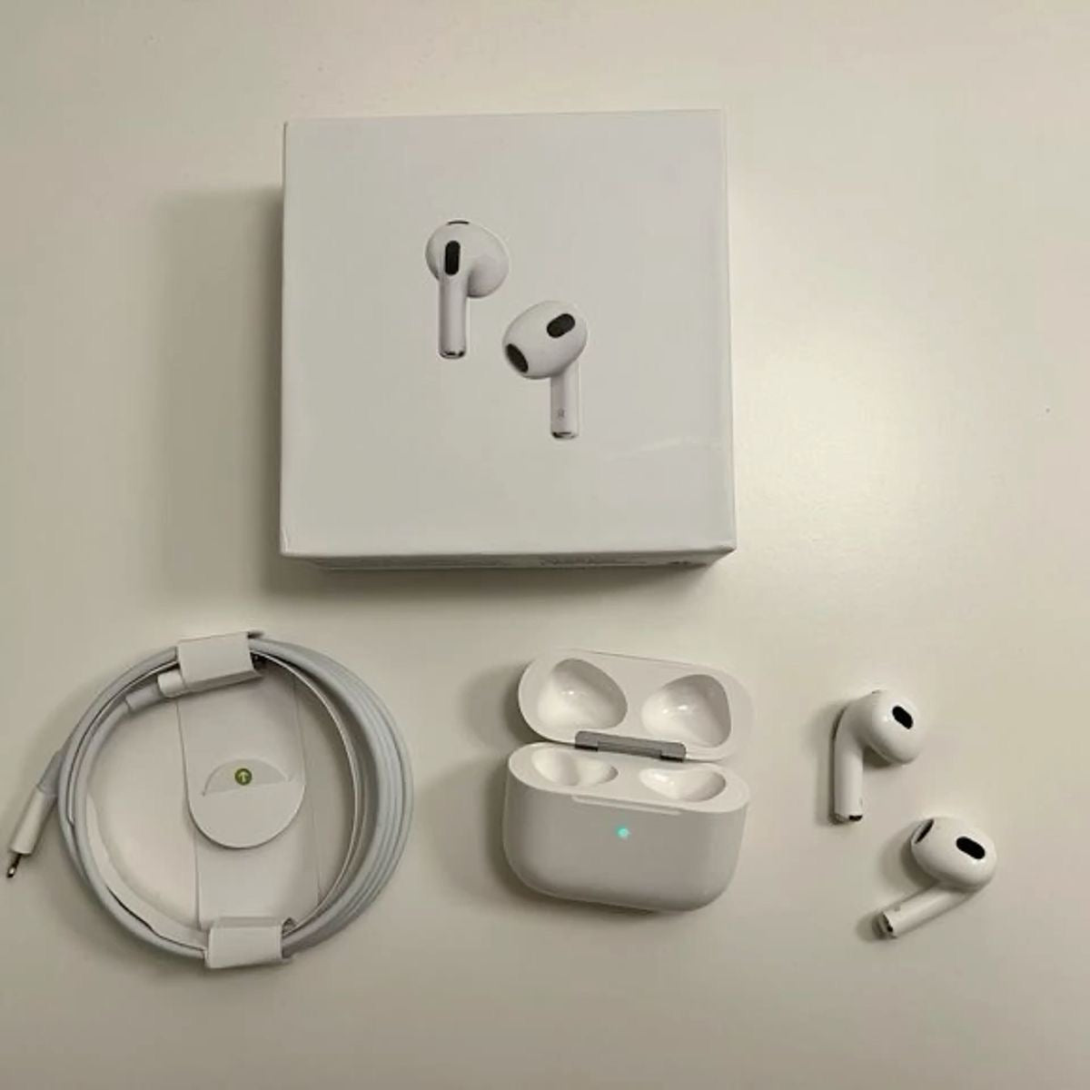 AirPods 4